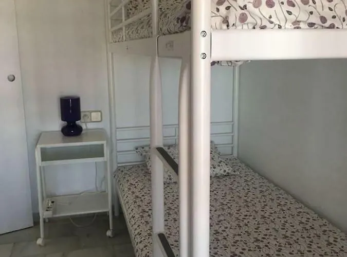 Apartment Con Aire Acondicionado En Urbanizacion Con Piscina