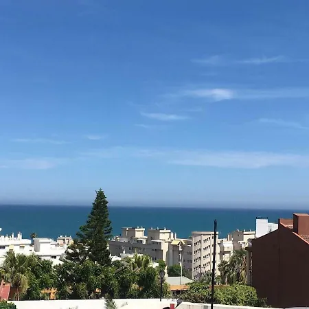 Apartamento Con Aire Acondicionado En Urbanizacion Con Piscina Torremolinos