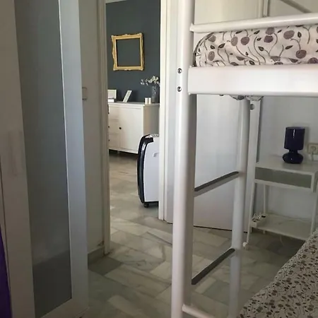 Con Aire Acondicionado En Urbanizacion Con Piscina