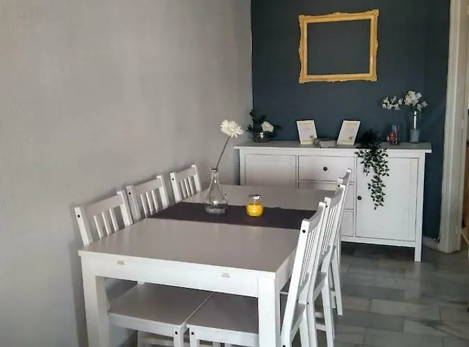 Con Aire Acondicionado En Urbanizacion Con Piscina