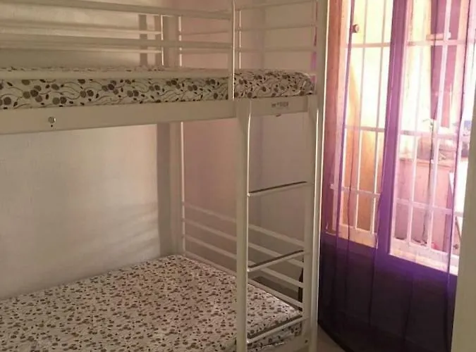 Con Aire Acondicionado En Urbanizacion Con Piscina Torremolinos